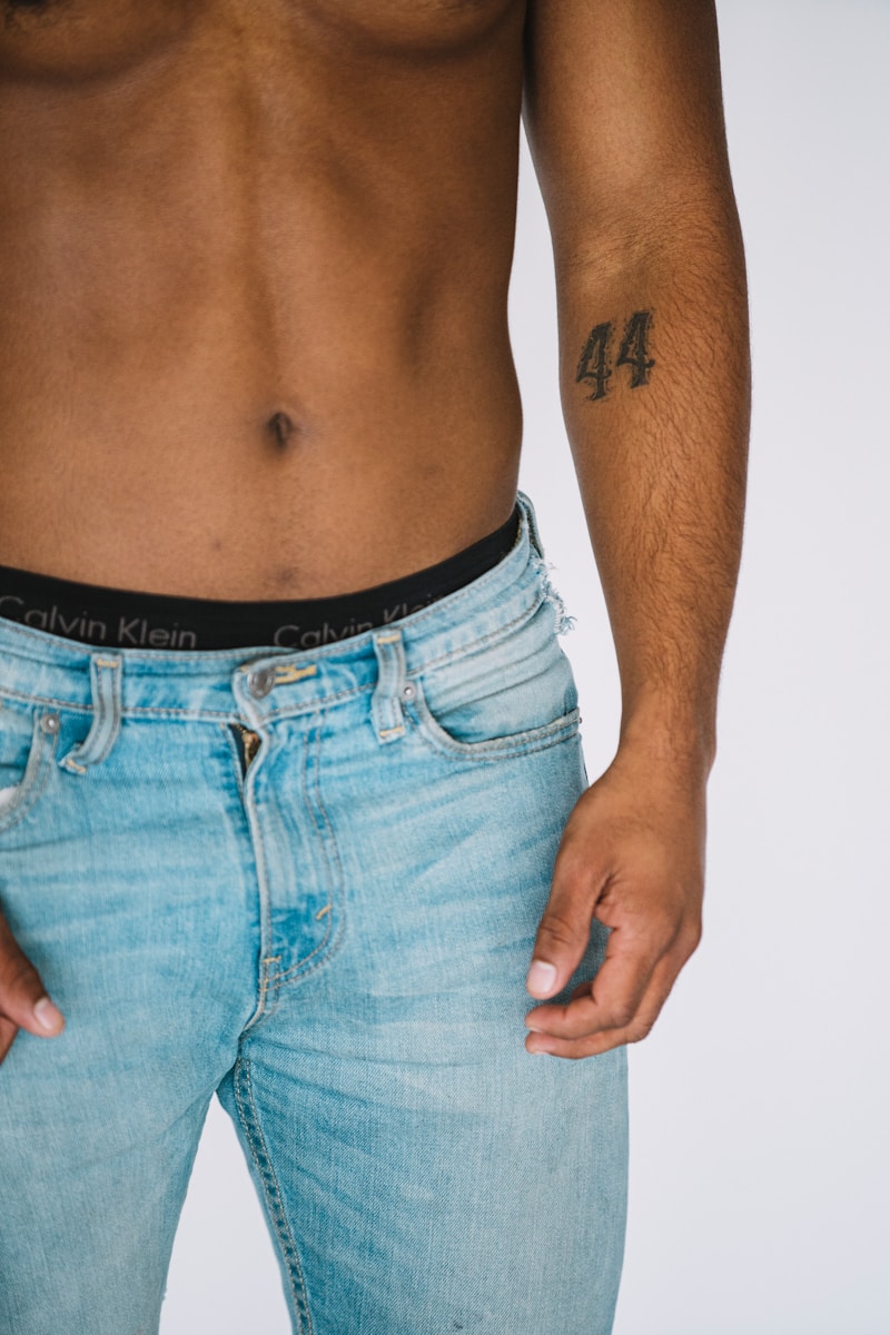 Stomach Vacuum Dangereux : Pourquoi Cet Exercice Fait Peur aux Fans de Ventre Plat ?